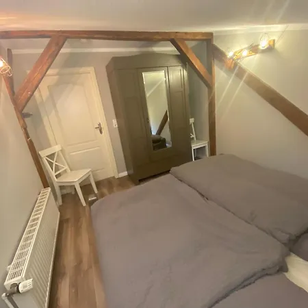 1 -lund, Mit Balkon-