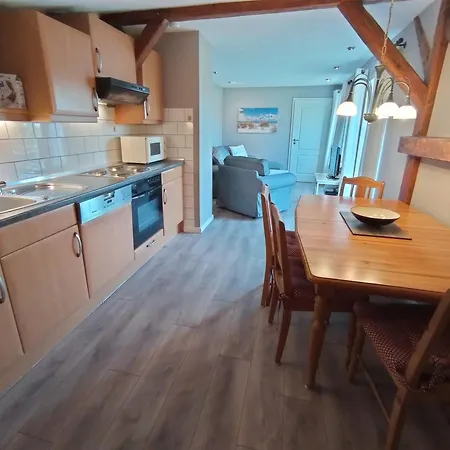 1 -lund, Mit Balkon- Apartamento